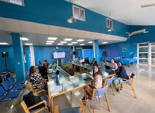 about-foundation-img1